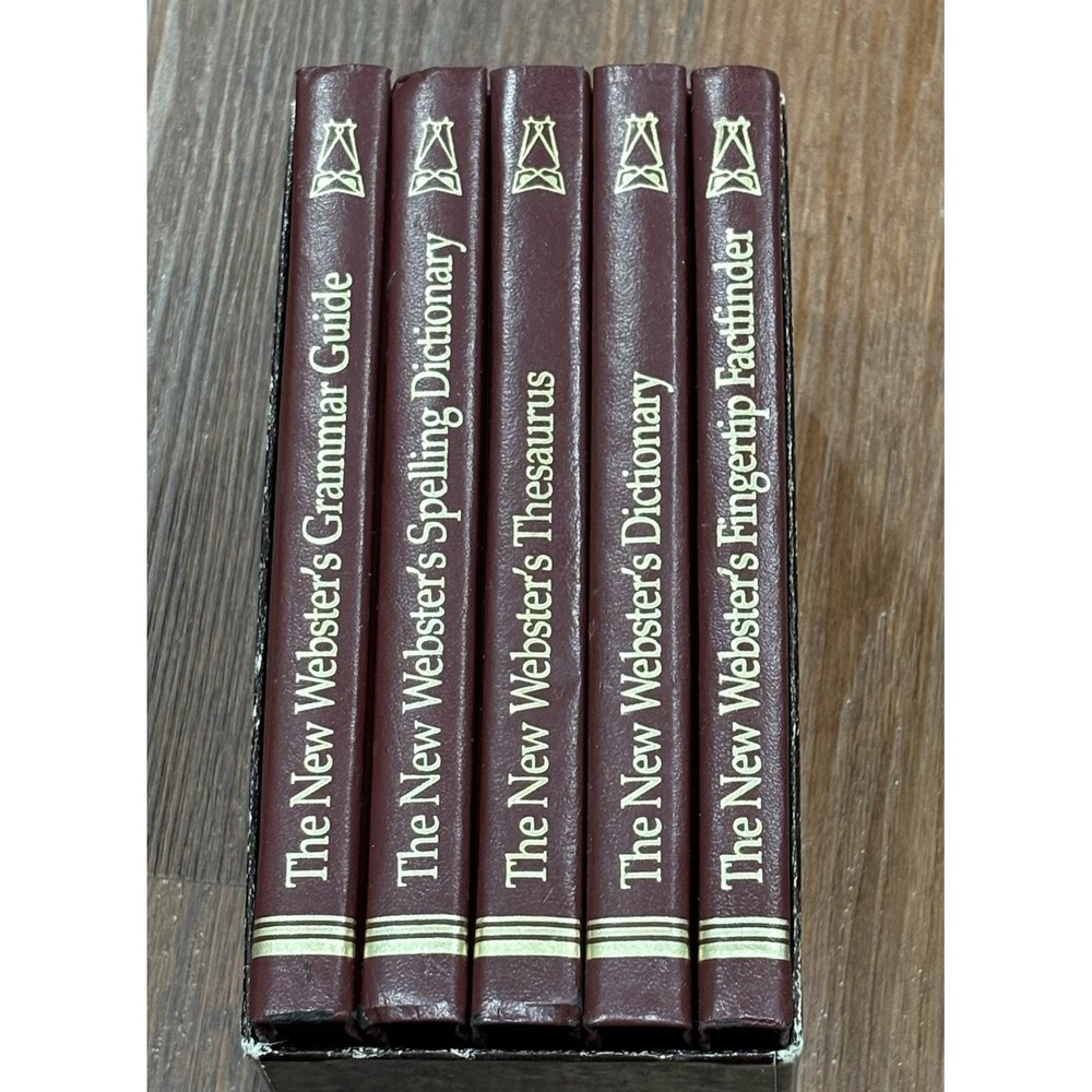 The New Webster's Deluxe‎ Desk Reference Library 5 Hardcover Volumes